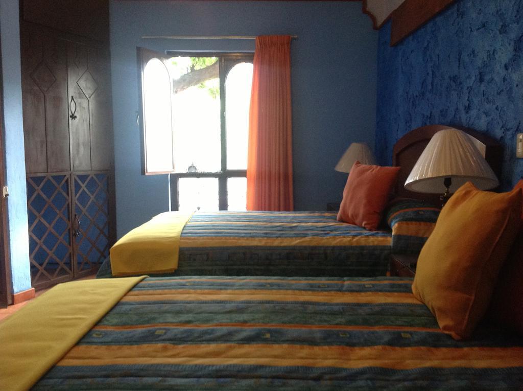 Hotel Plaza Rubio Amatitan Стая снимка